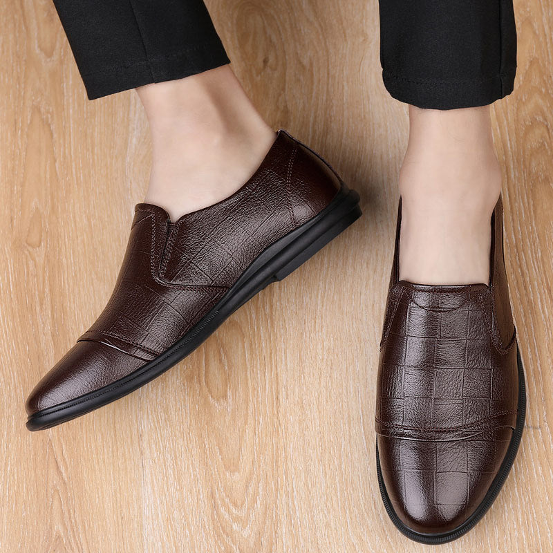 Men's bean shoes, genuine leather, fashionable, trendy, casual, youth flat bottom, low top lazy shoes