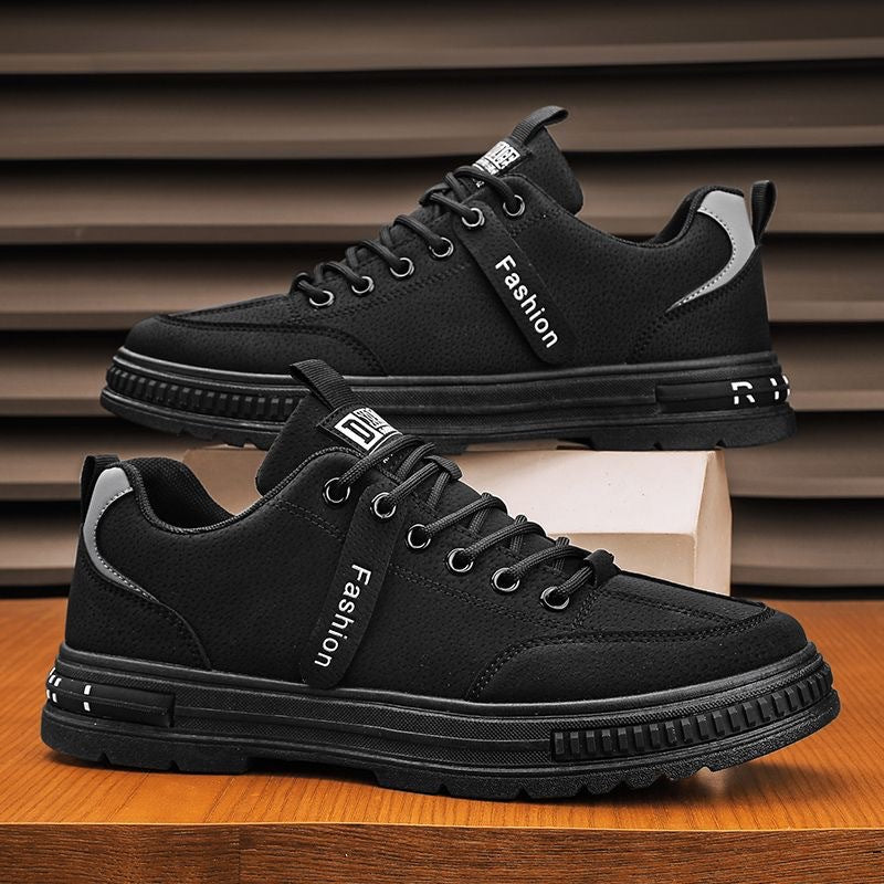Wear resistant and anti slip construction site workwear shoes trendy and versatile shoes men's work shoes